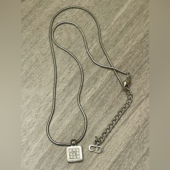 CHRISTIAN DIOR Double sided cube pendant / necklace - Picture 3 of 7